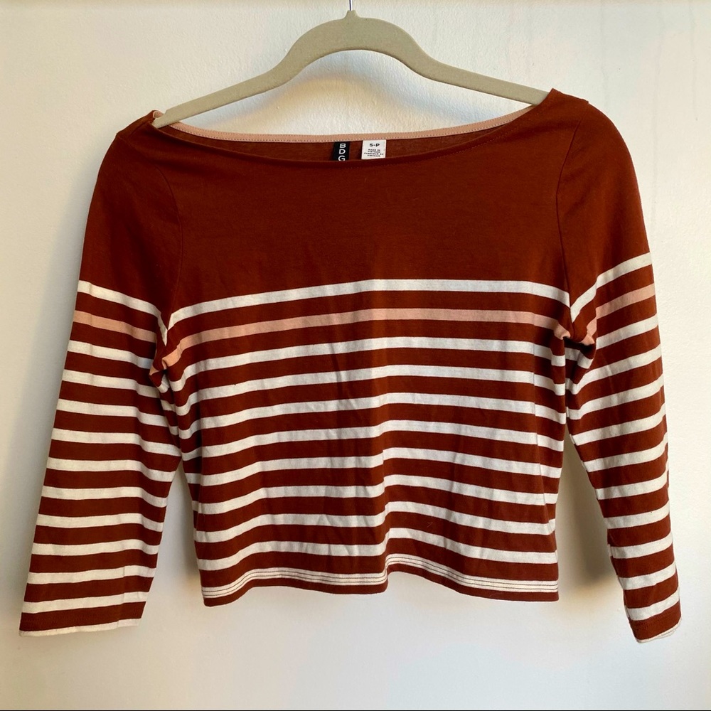 BDG cropped 3/4 sleeve t shirt